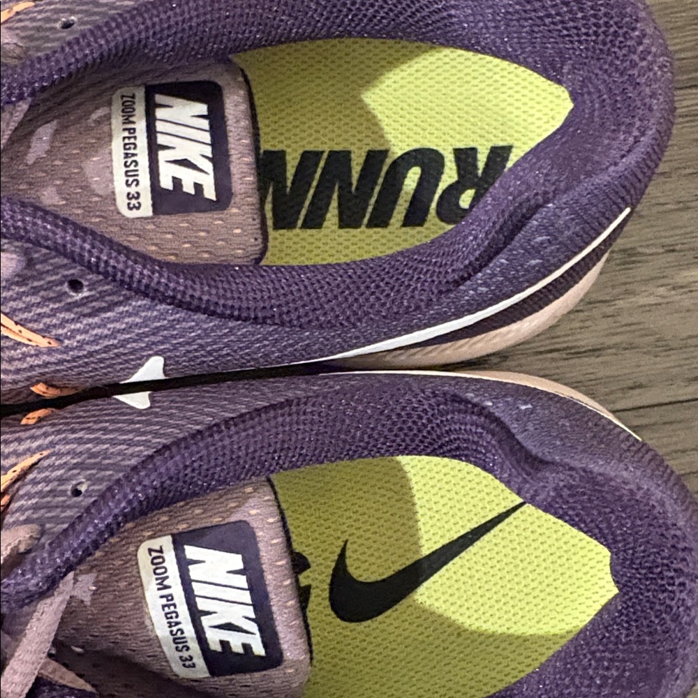 EUC [Nike] Air Zoom Pegasus 33 Running Athletic Shoes Purple Smoke Women's 12 - Picture 9 of 12